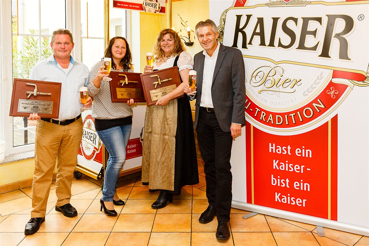 Landesfinale der Kaiser-Zapfmeisterschaft: Goldener Zapfhahn an beste Bierzapferin Oberösterreichs vergeben