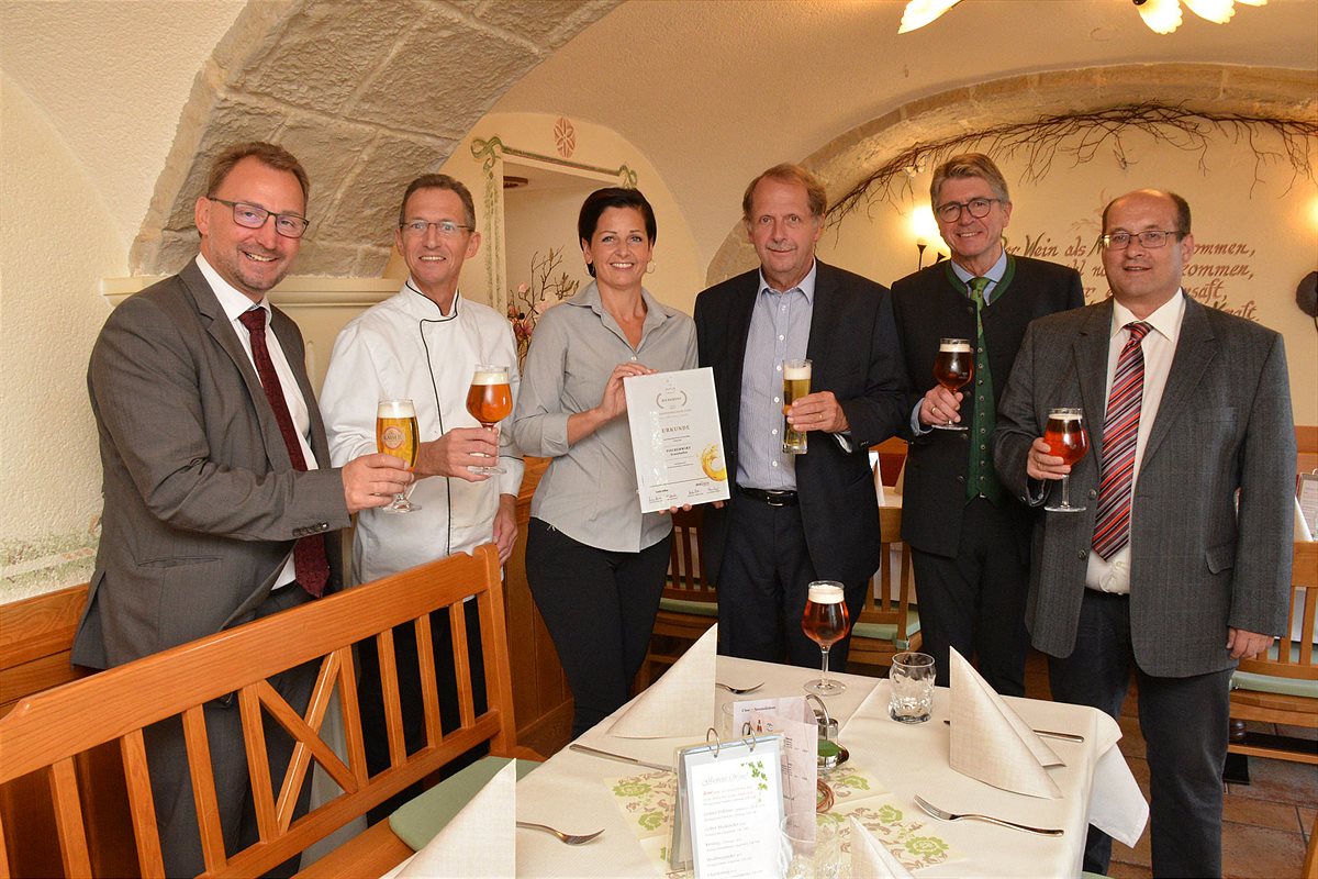 Ein Hoch auf die österreichische Bierkultur: Oberösterreichische Bierkrone 2017 geht an „Fischerwirt“