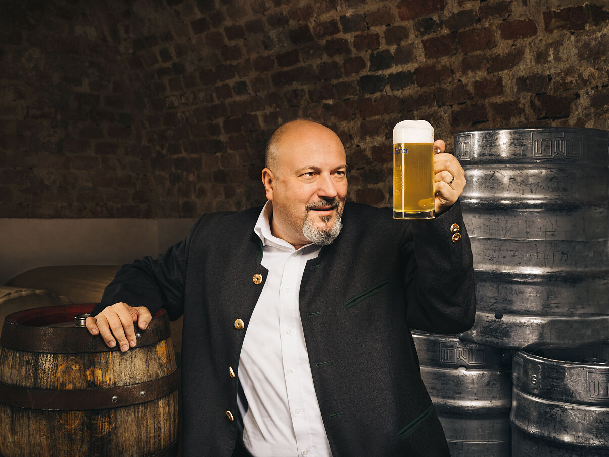 Christian Mayer, Braumeister der Brauerei Zipf, erklärt: „Unseren Osterbock brauen wir nur für das Frühjahr.“