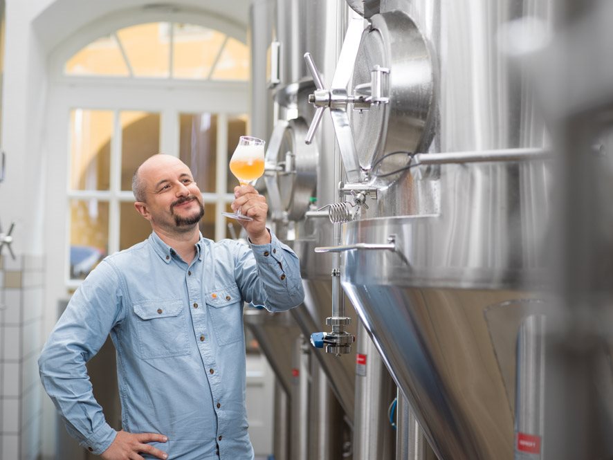 Diplom-Braumeister Martin Simion lässt das Linzer Bier in seiner Heimatstadt wiederaufleben.