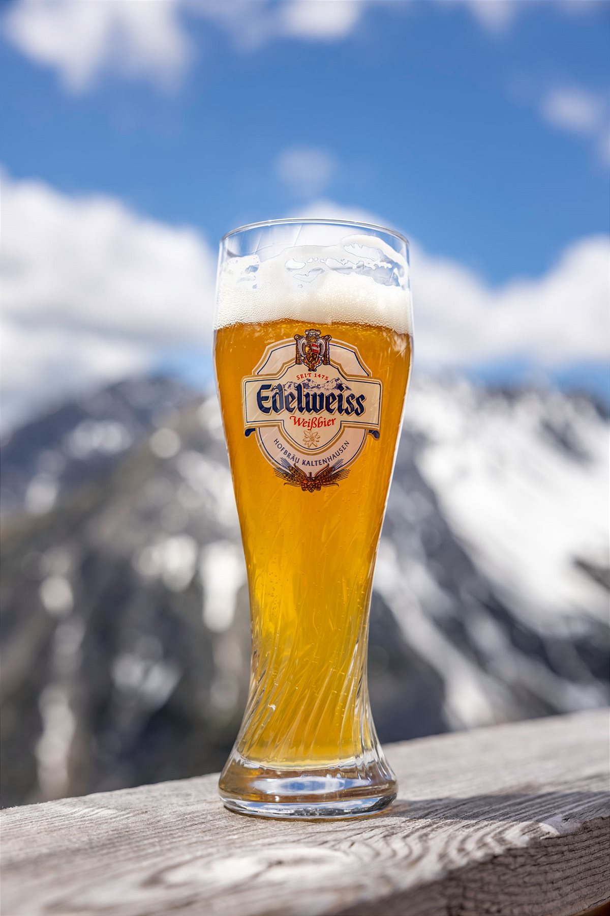 Edelweiss Alkoholfrei – verantwortungsvoller Weizenbiergenuss, der für echte Brautradition aus Österreich steht. 