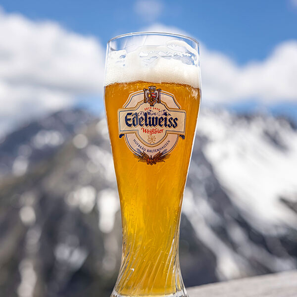 Edelweiss Alkoholfrei – verantwortungsvoller Weizenbiergenuss, der für echte Brautradition aus Österreich steht. 