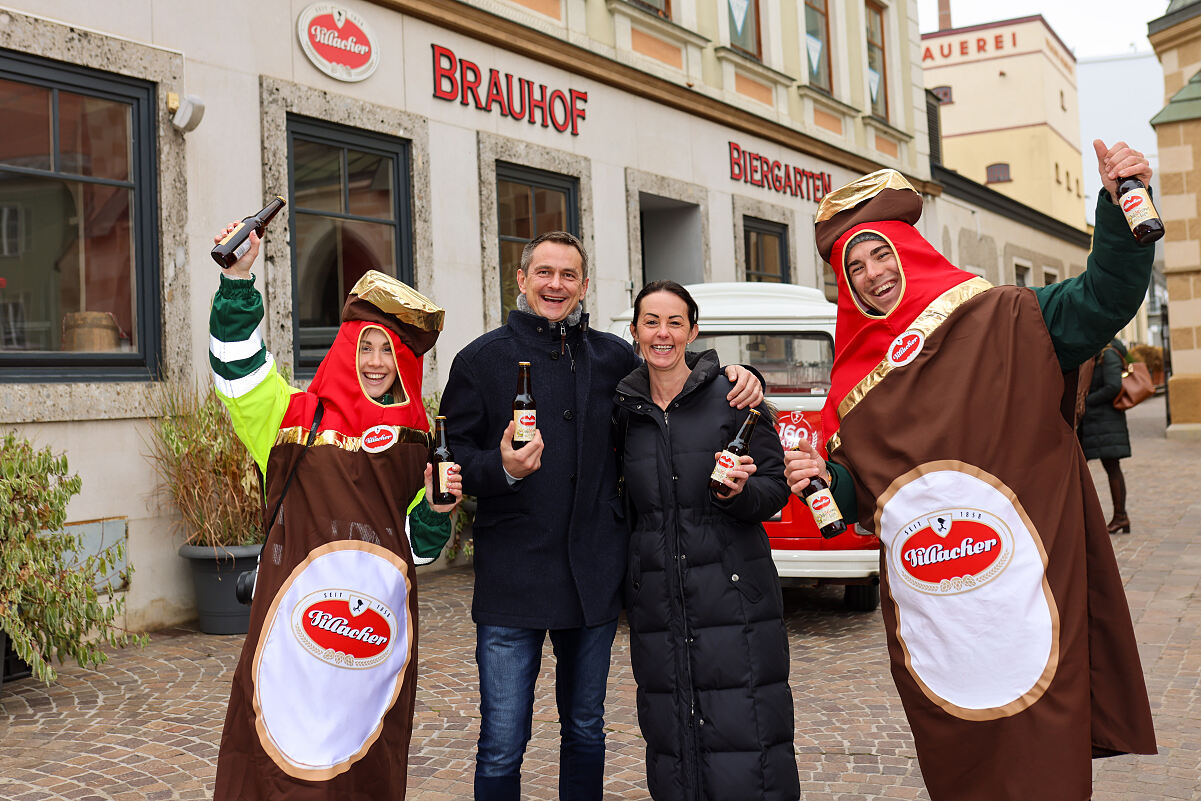 Pünktlich zu Faschingsbeginn wurde die Villacher Bevölkerung geschmacklich passend mit dem Villacher JubiLEIumsbier auf die närrische Zeit eingestimmt.